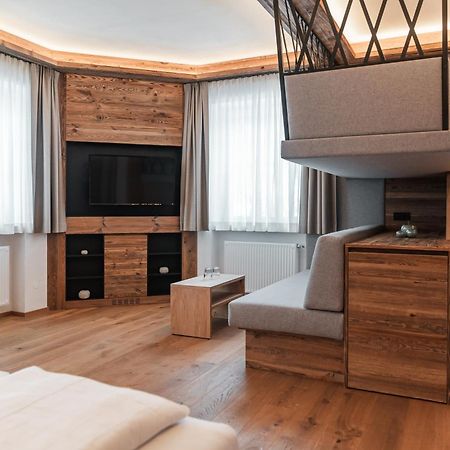Hotel Villa Waldheim ซานกานดิโด ภายนอก รูปภาพ