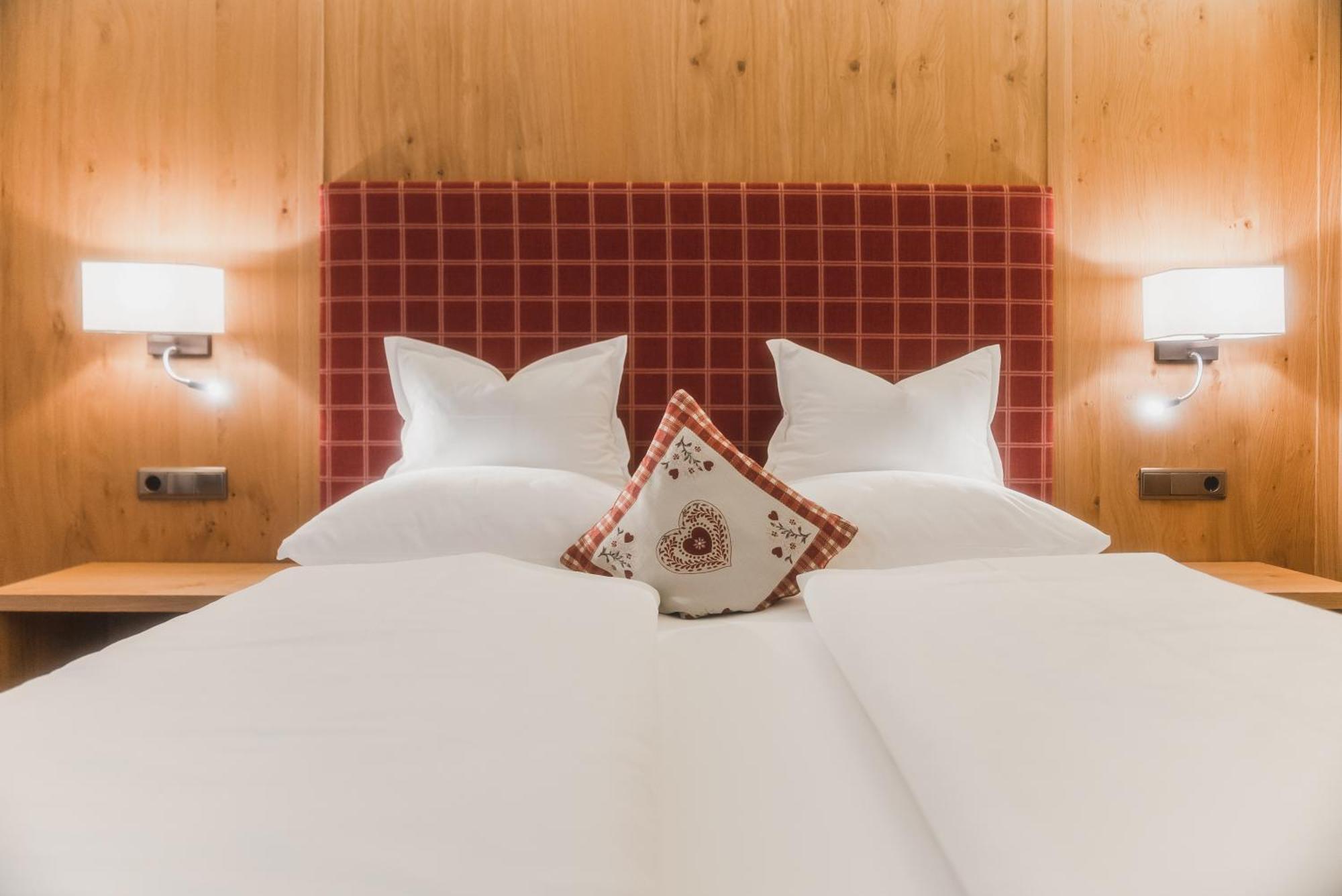 Hotel Villa Waldheim ซานกานดิโด ภายนอก รูปภาพ